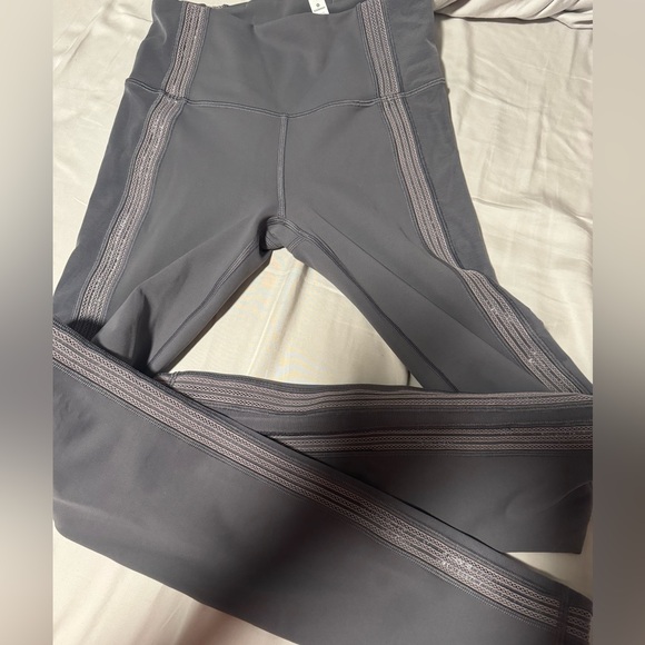 Lululemon legging - Picture 1 of 6